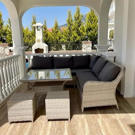 Beyaz 3 Holiday home *